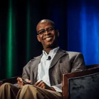 gs11 credit martin lipman 0082 26821070569 o.jpg