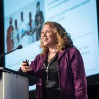 gs11 credit martin lipman 0499 37880537344 o.jpg