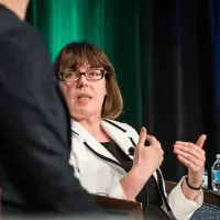 gs11 credit martin lipman 0392 38540590076 o.jpg