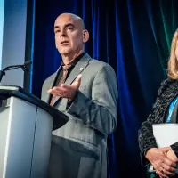 gs11 credit martin lipman 0578 38564966082 o.jpg