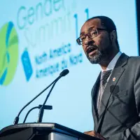 gs11 credit martin lipman 0164 38564901842 o.jpg