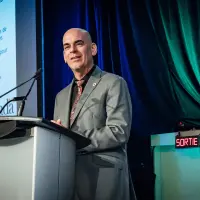 gs11 credit martin lipman 0571 38564967292 o.jpg