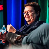 gs11 credit martin lipman 0239 24725451678 o.jpg