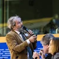 gs2 14426907467 o.jpg