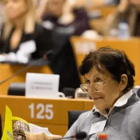 gs2 14426530548 o.jpg