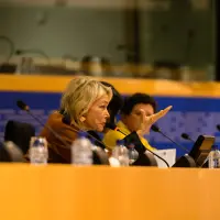 gs2 14610123141 o.jpg