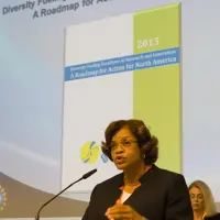 gs4 14424939890 o.jpg