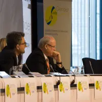 gs4 14608519751 o.jpg