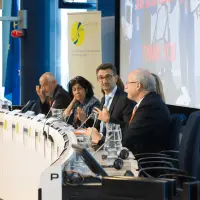 gs4 14611693975 o.jpg